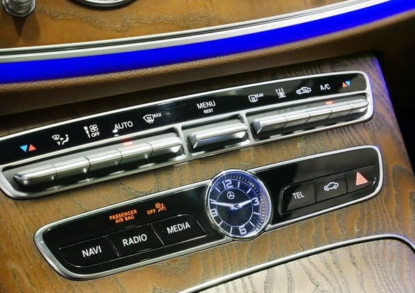 Mercedes-Benz Klasa E cena 139900 przebieg: 117000, rok produkcji 2019 z Libiąż małe 781